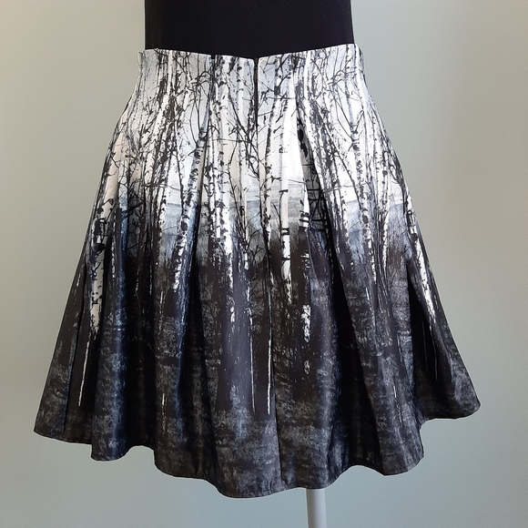 Forest print black and white midi skirt - Picture 2 of 4